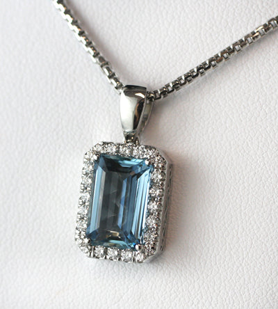 4.63 Carat Aquamarine & Diamond Pendant